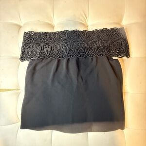Wayf Off The Shoulder Lace women’s Top In Black Size S